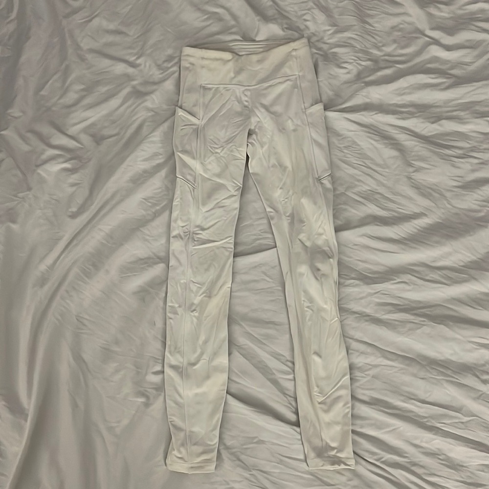 White lululemon leggings